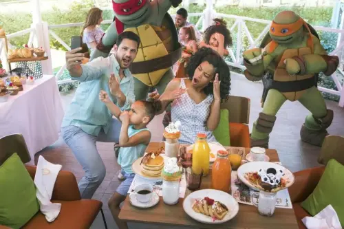 At-the-Nickelodeon-Hotels-Resorts-Punta-Cana-in-the-Dominican-Republic-breakfast-with-the-Teenage-Mutant-Ninja-Turtles-is-a-treat-for-the-whole-family 54 990x660