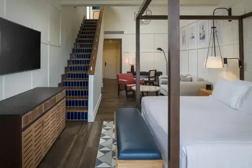 OEF-Junior-Suite-Rooftop-El-Beso-2 (1)