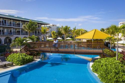 OEF-Piscina-El-Beso-3 (1)