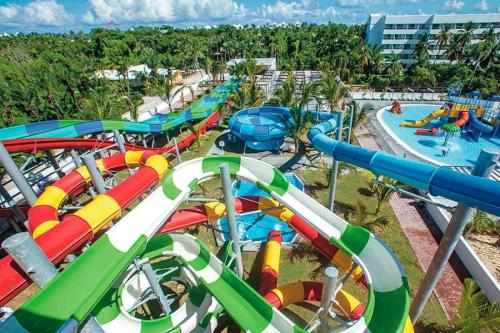 hotel-riu-palace-bambu-splash-water-world-01 tcm55-212111 (1)