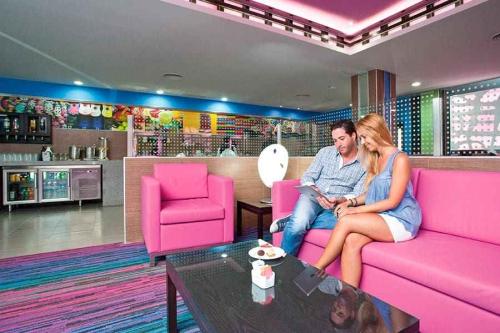 lounge-bar-riu-palace-mexico tcm55-226376