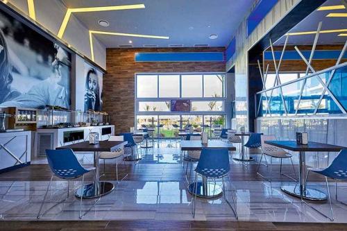 lounge24-riu-palace-costa-mujeres tcm55-226613-1