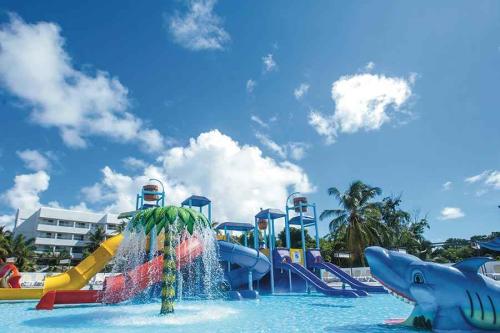 pool-riu-naiboa-4 tcm55-229746