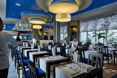 restaurante-hotel-riu-dunamar-4 tcm55-191059