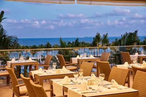 restaurante-hotel-riu-palace-costa-mujeres-4 tcm55-210186-1