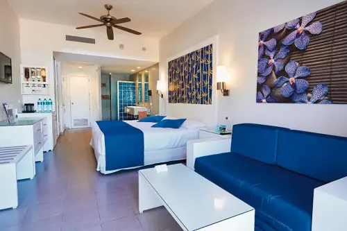 room-family-deluxe-riu-bambu tcm55-224500 (1)