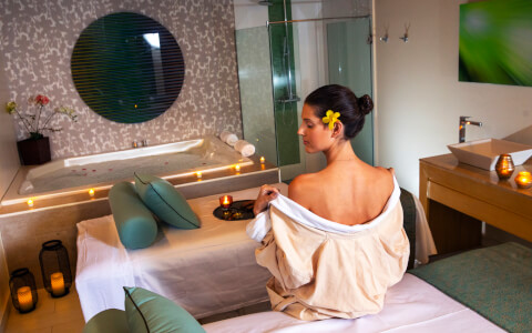 royalton punta cana-12-625db7695f998-optimized-480x300