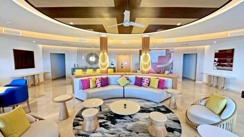 rsrc-chairman-suite-lr-3-63e116cf2eb1d